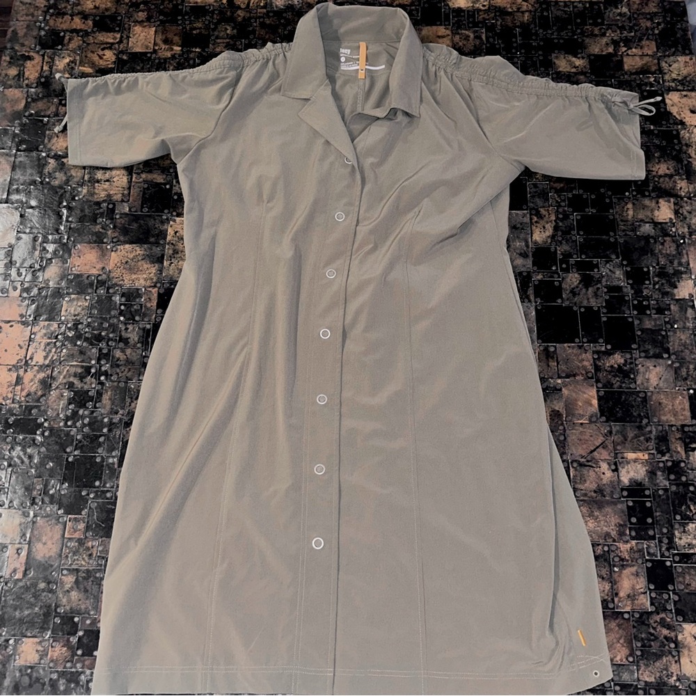 Lucy Safari Flex Adventure Snap Front Dress